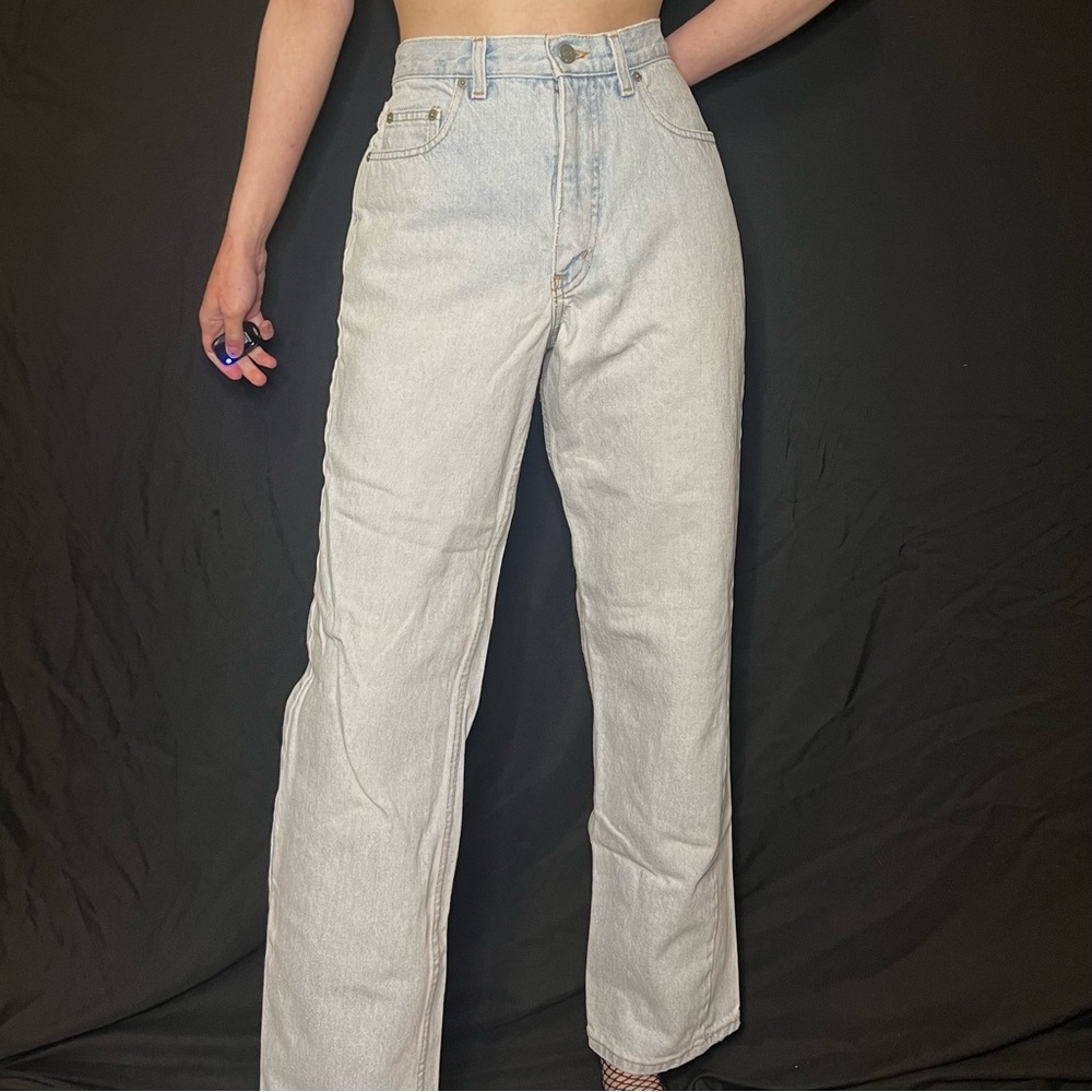 Vintage light wash blue notes straight leg denim jeans
